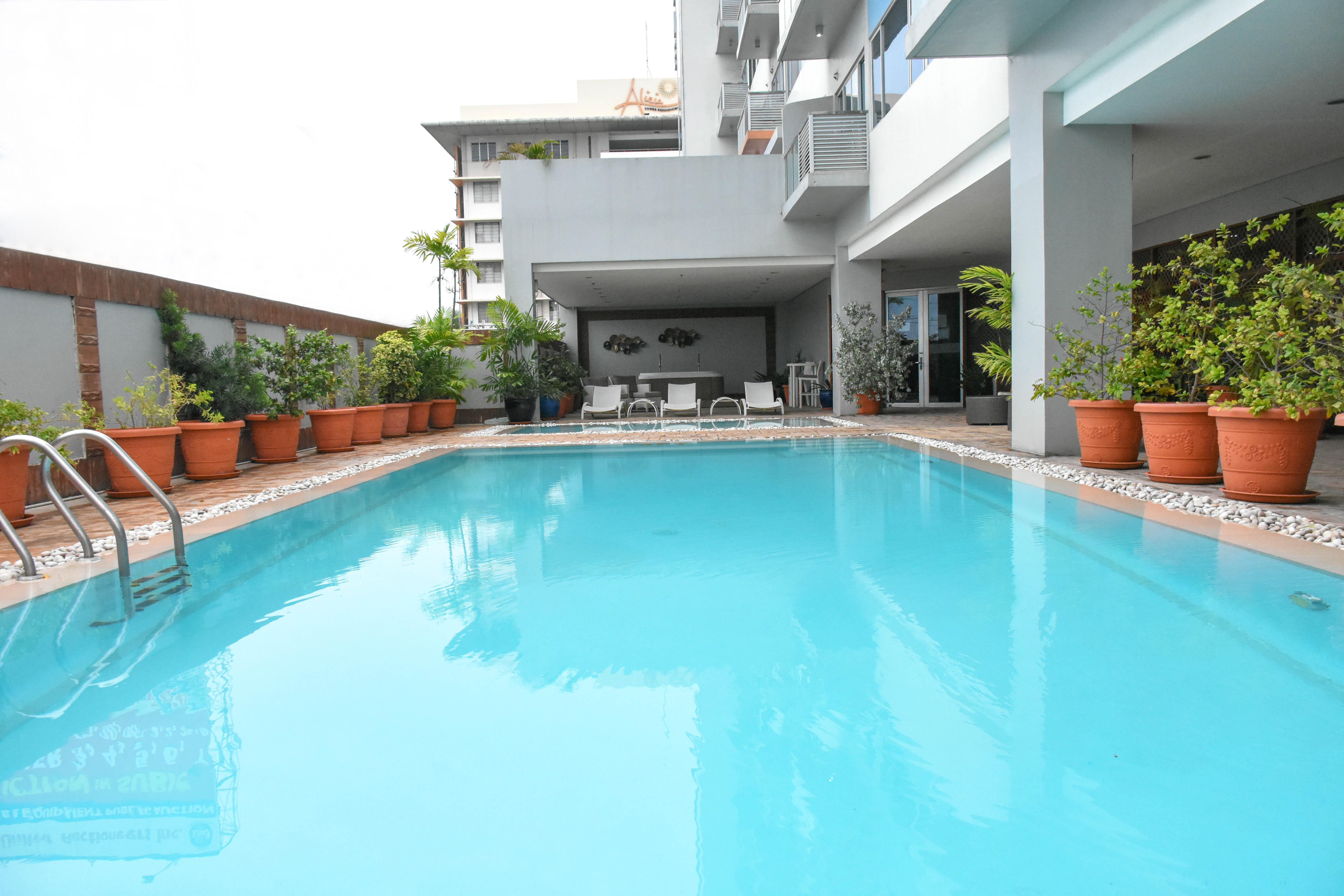 Alicia Apartelle Aparthotel Cebu Exterior foto